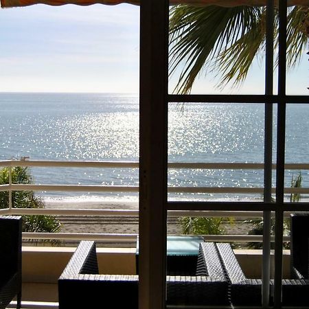 Apartamento Frente Al Mar,Primera Linea Rincon de la Victoria Bagian luar foto