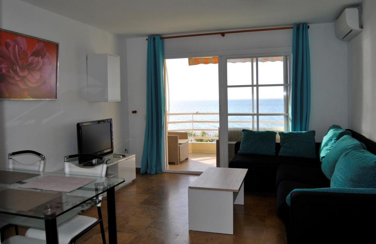 Apartamento Frente Al Mar,Primera Linea Rincon de la Victoria Bagian luar foto