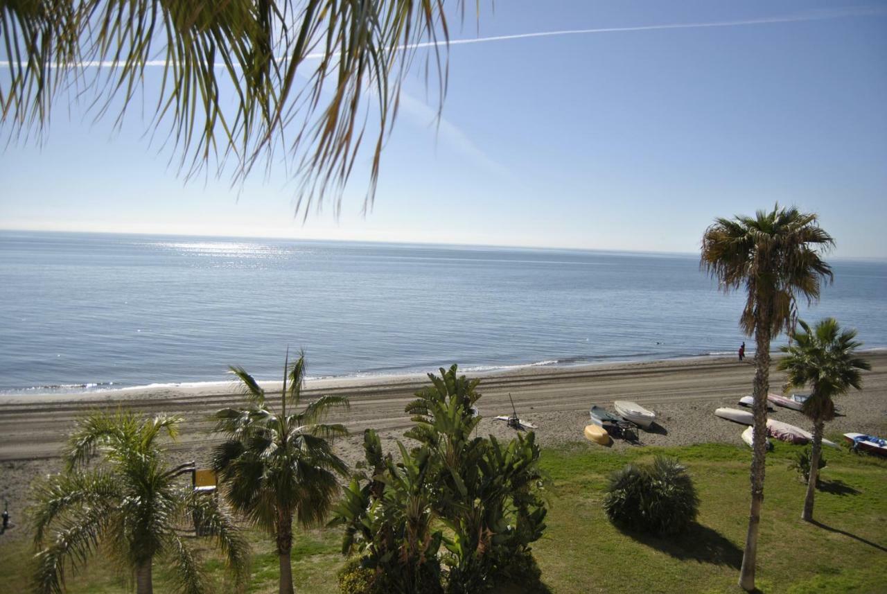 Apartamento Frente Al Mar,Primera Linea Rincon de la Victoria Bagian luar foto